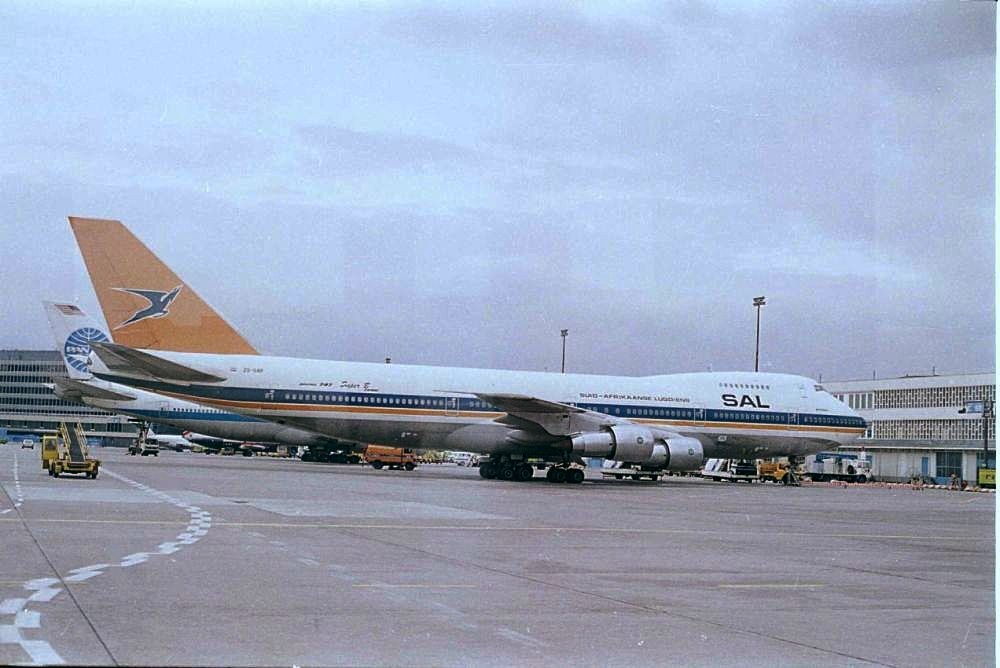 747.FJ28.jpg